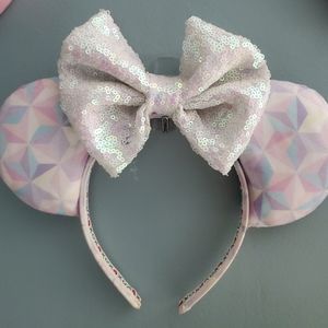 Custom made epcot minnie mouse ears